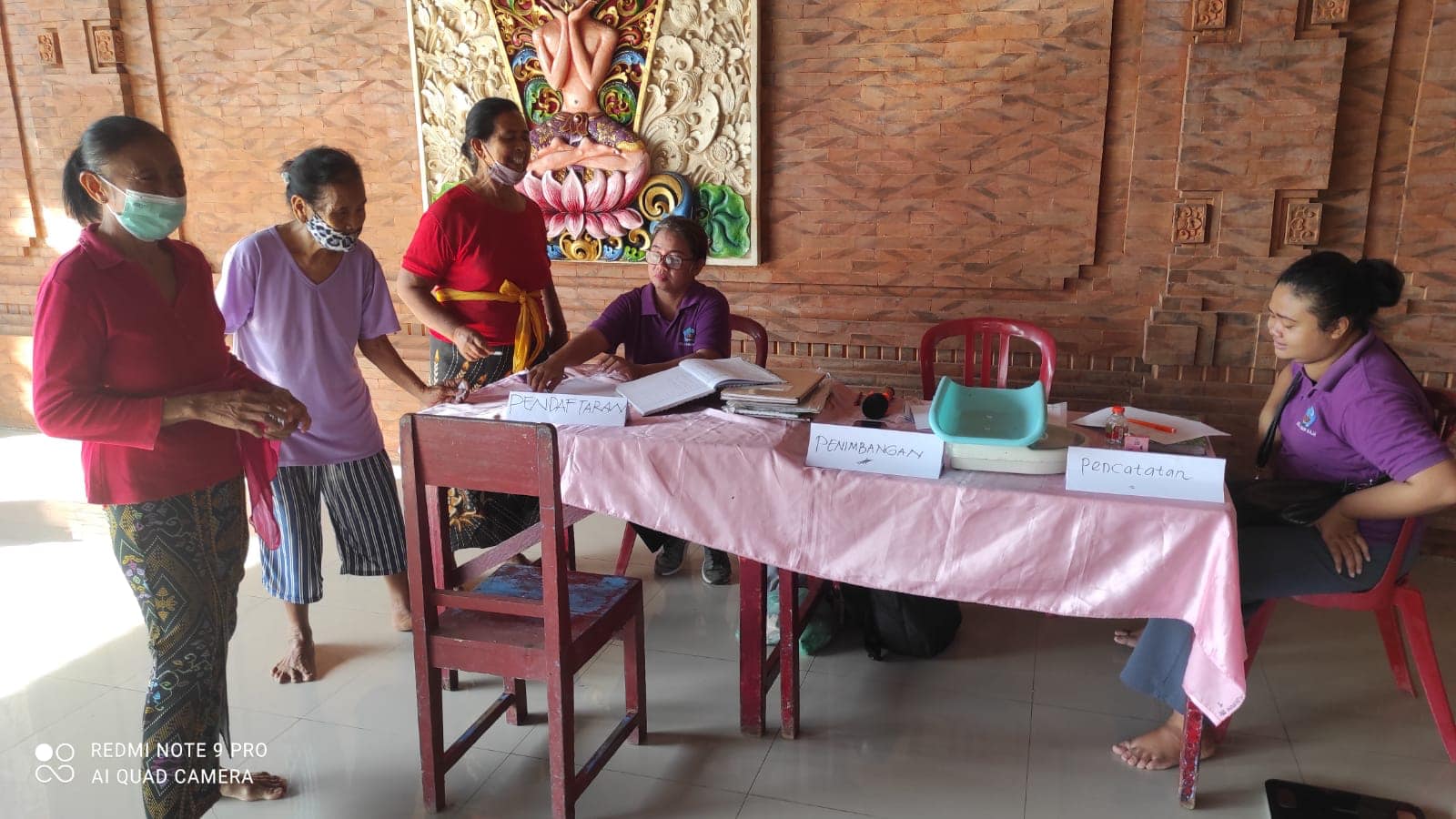 Giat Posyandu Balita dan Lansia di Dusun Belong