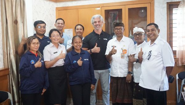 Desa Sanur Kaja mempelopori Penerapan Teknologi GUDI oleh GoChip menjadi Desa tujuan Wisata Ramah Anjing pertama di Indonesia