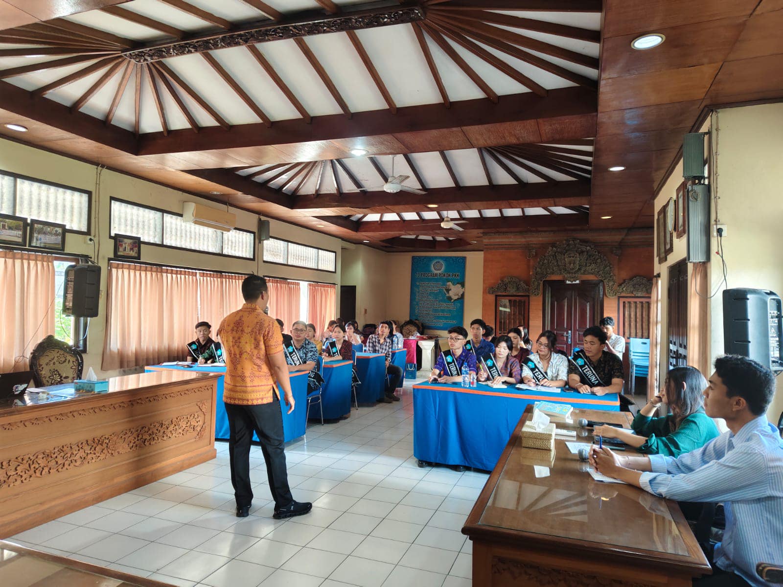 Pembekalan Pemilihan Teruna Teruni (PTT) Desa Sanur Kaja