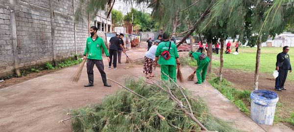 Selesai-Pelaksanaan Kegiatan Gotong Royong Kebersihan Lingkungan di Lapangan Letda Made Pica