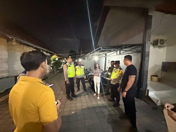 Penertiban Penduduk Bersama Polsek Densel, Intelkam Polsek, Bhabinkamtibmas, Linmas Sanur Kaja dan Kadus Langon