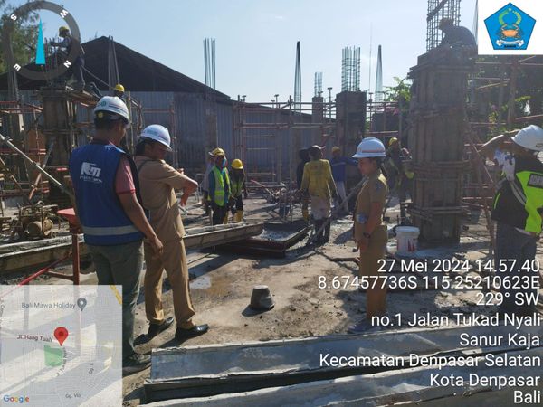 Pengecekan Progres Pekerjaan Pembangunan Kantor Perbekel Desa Sanur Kaja