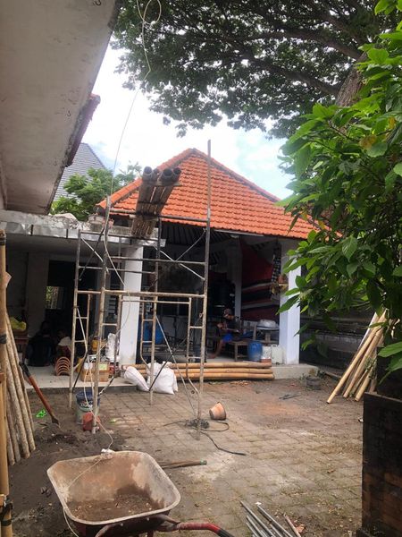 Proses Kegiatan Rehabilitasi Dapur, Bale Banjar, Bale Kul-Kul, Papan Nama, Bale Saka 8 Kantor USP dan Sumur Bor di Dusun Pekandelan Sanur Kaja