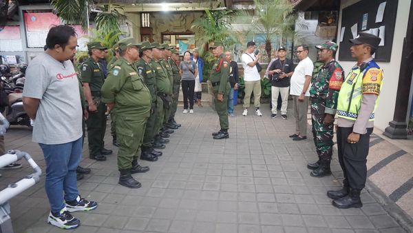 Pembinaan Penduduk Non Permanen (Penduduk Pendatang) di Seputaran Jalan Tukad Nyali Gang Sawah & Gang Galung Bersama Pemerintahan Desa Sanur Kaja, Babinsa, Bhabinkamtibmas, Kepala Dusun dan Linmas Desa Sanur Kaja.