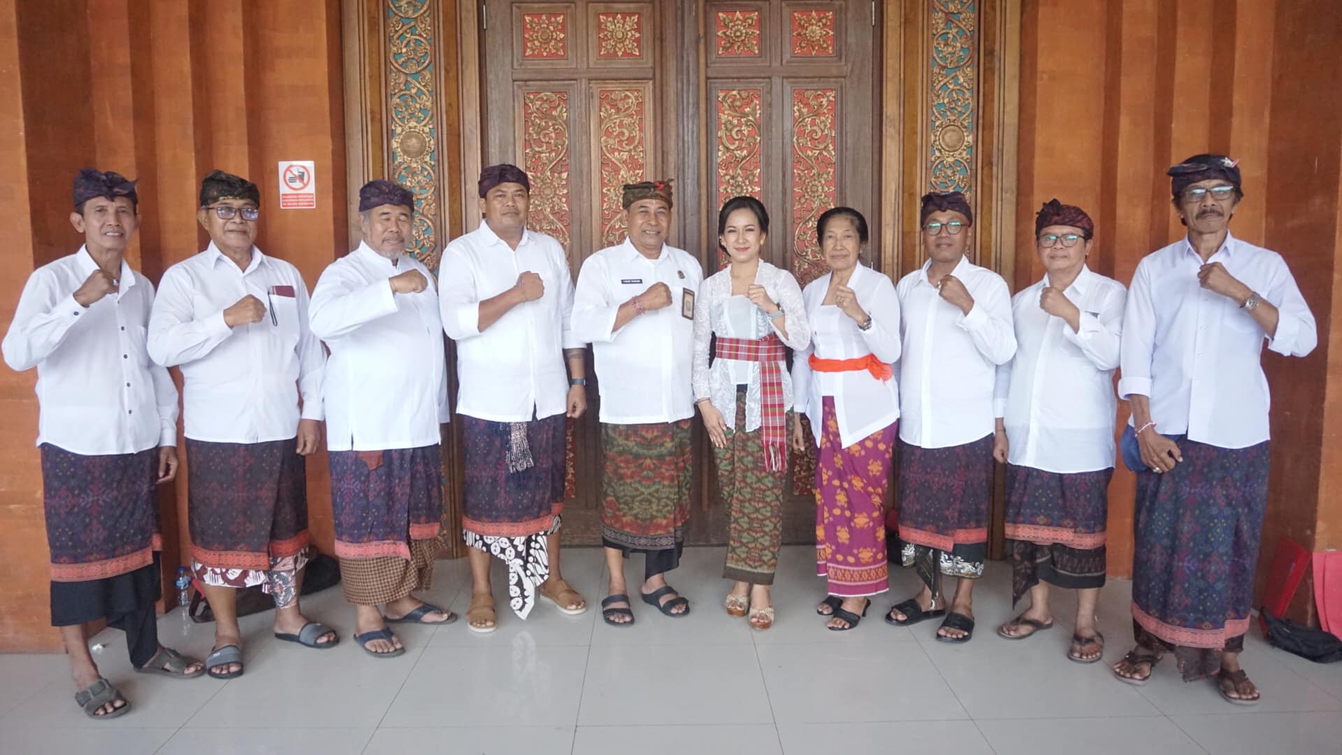 Pengukuhan Perpanjangan Masa Jabatan Perbekel dan Perpanjangan Masa Keanggotaan Badan Permusyawaratan Desa ( BPD ) Se-Kota Denpasar