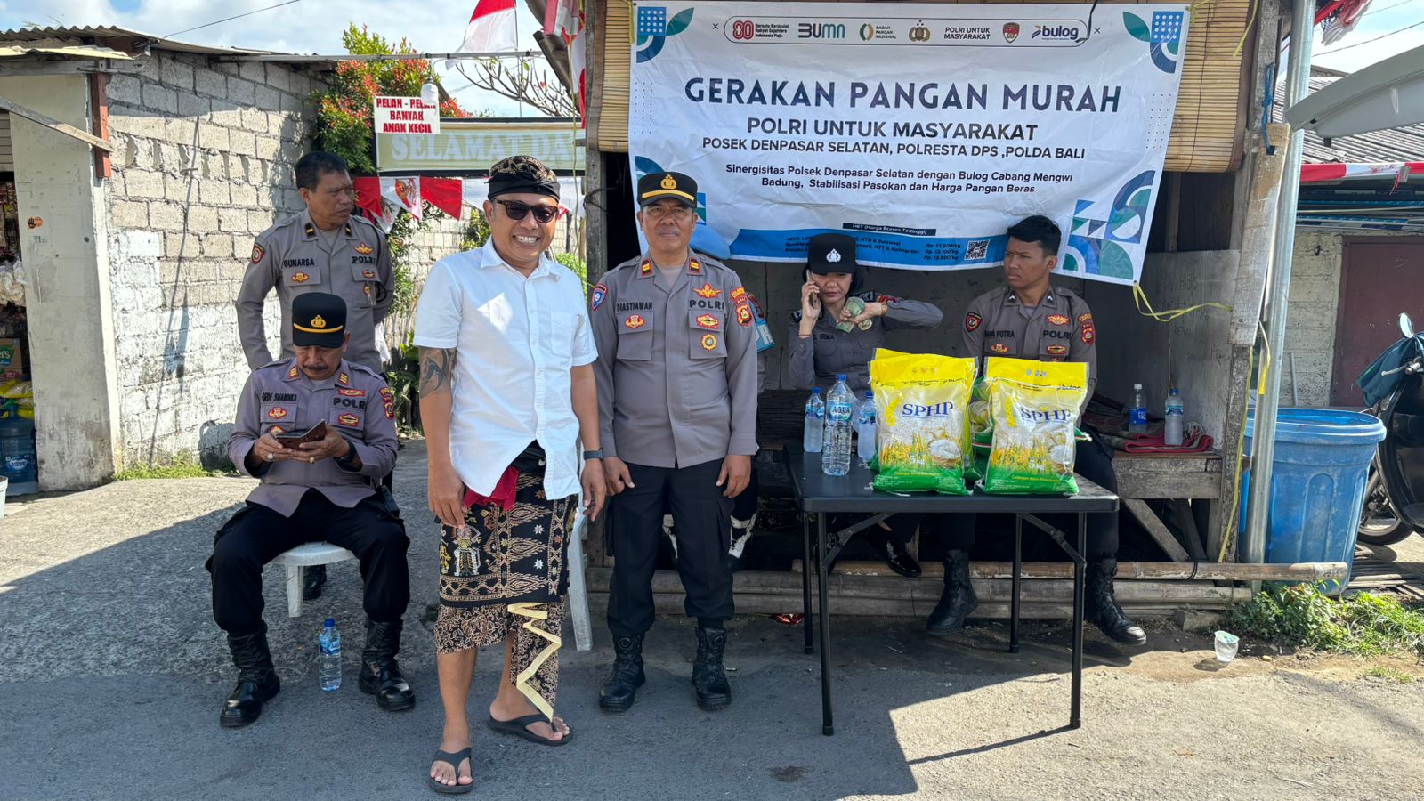 Pelaksanaan Program Gerakan Pangan Murah yang Berlangsung di Areal Kampung Sawah