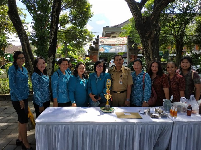 TP.PKK Desa Sanur Kaja Juara I Lomba Administrasi