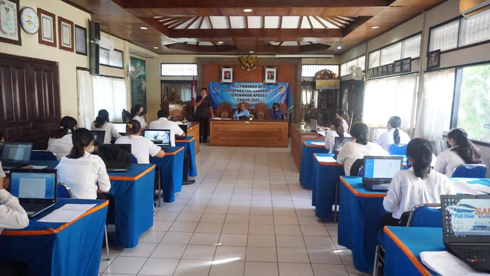 Pemilihan Kaur & Staff di Kantor Perbekel Desa Sanur Kaja