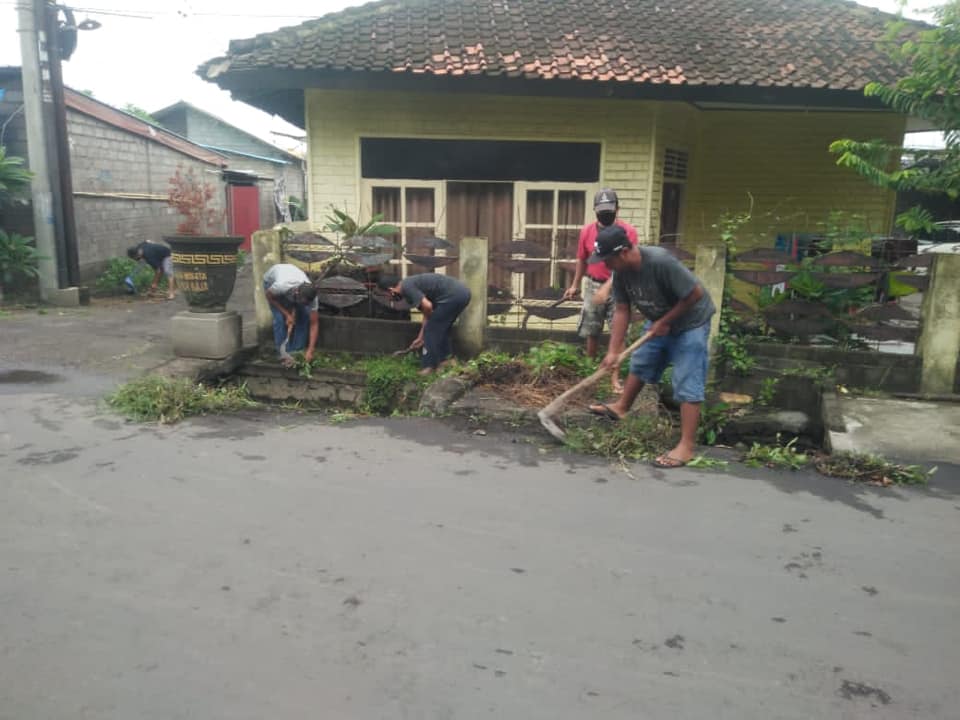 Gotong Royong Kebersihan di Wilayah Dusun Belong