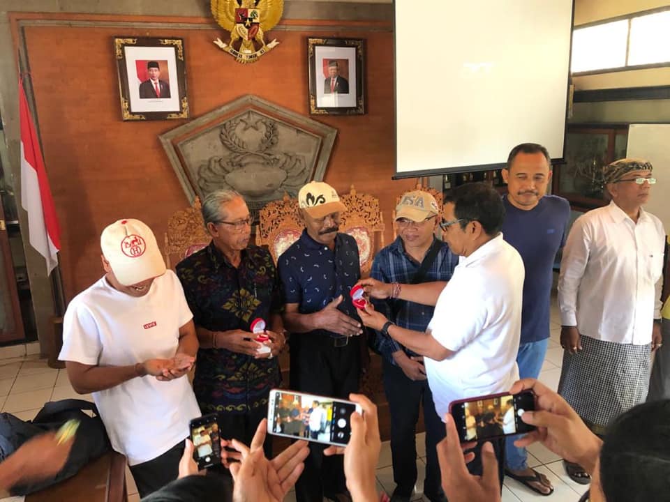 Pemberian Tali Kasih dan Dana Purna Bakti yakni berupa Cincin Emas kepada 5 Anggota BPD Periode 2014- 2019