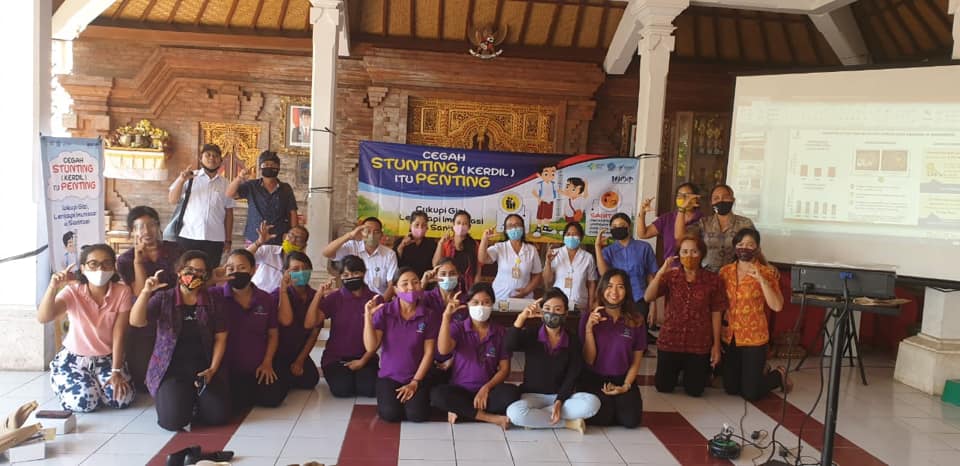Penyuluhan Tentang Stunting di Balai Banjar Tegal Asah