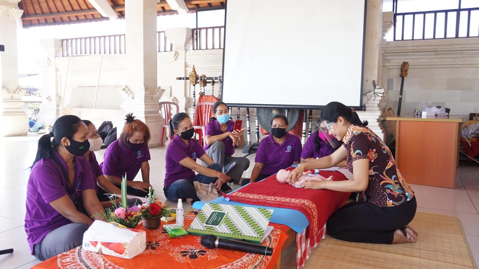 Pelatihan Baby SPA di Banjar Anggarkasih Sanur Kaja