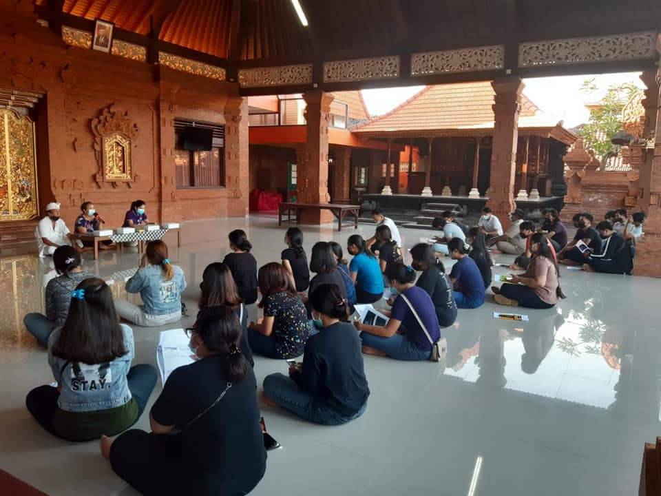 Pelatihan Posyandu Remaja "Saka Yowana"
