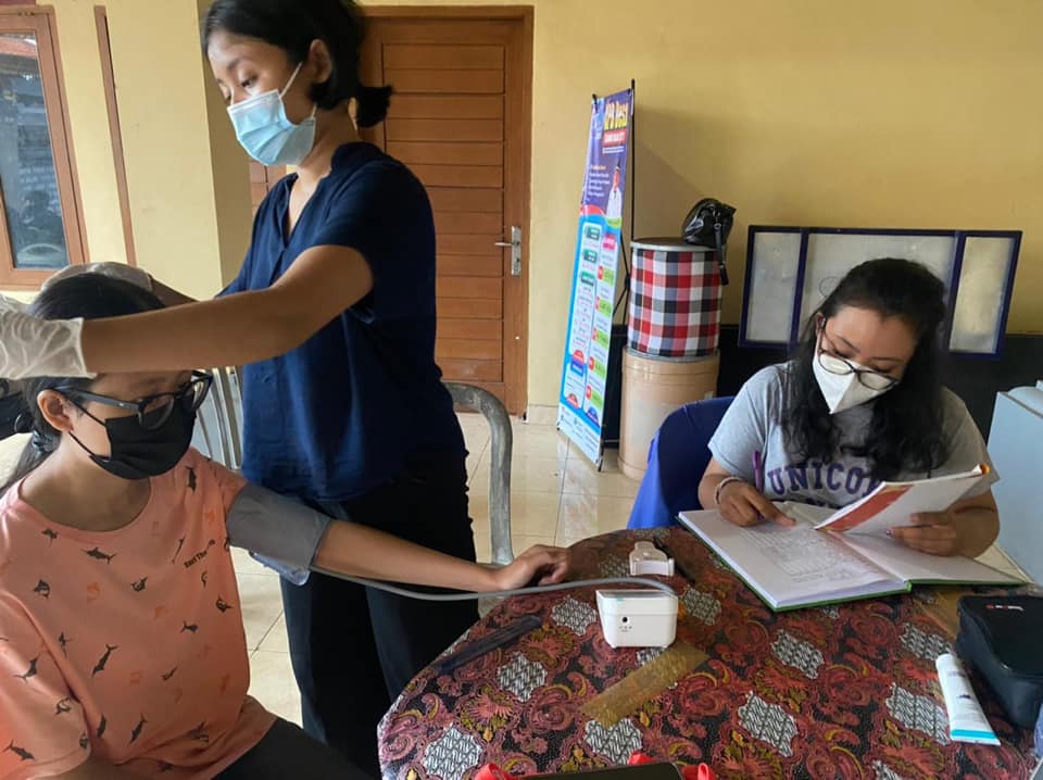 Kegiatan Posyandu Remaja di Dusun Wirasana