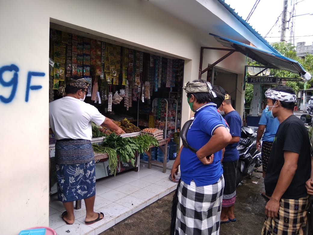 Shift Pagi Giat Patroli Pembatasan Kegiatan Masyarakat (PKM) di wilayah Desa Sanur Kaja