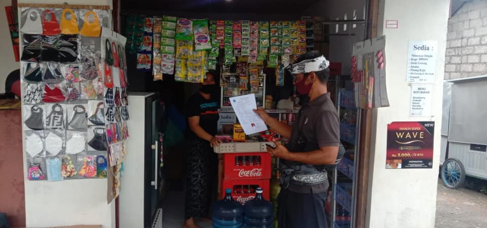 Patroli Pembatasan Kegiatan Masyarakat (PKM) di  Wilayah Desa Sanur Kaja 