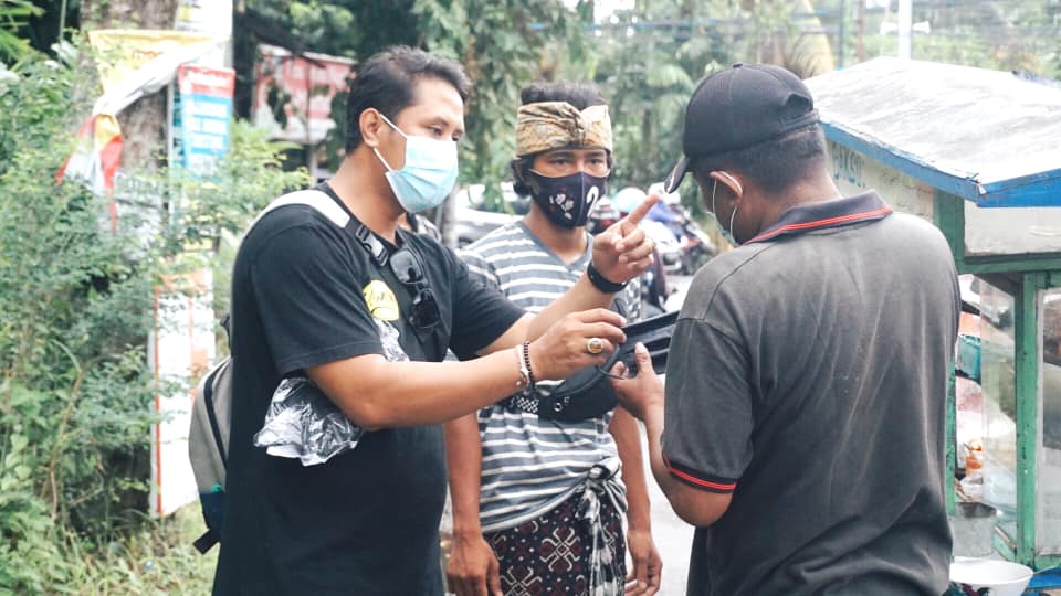 Patroli Pembatasan Kegiatan Masyarakat (PKM) di Wilayah Desa Sanur Kaja