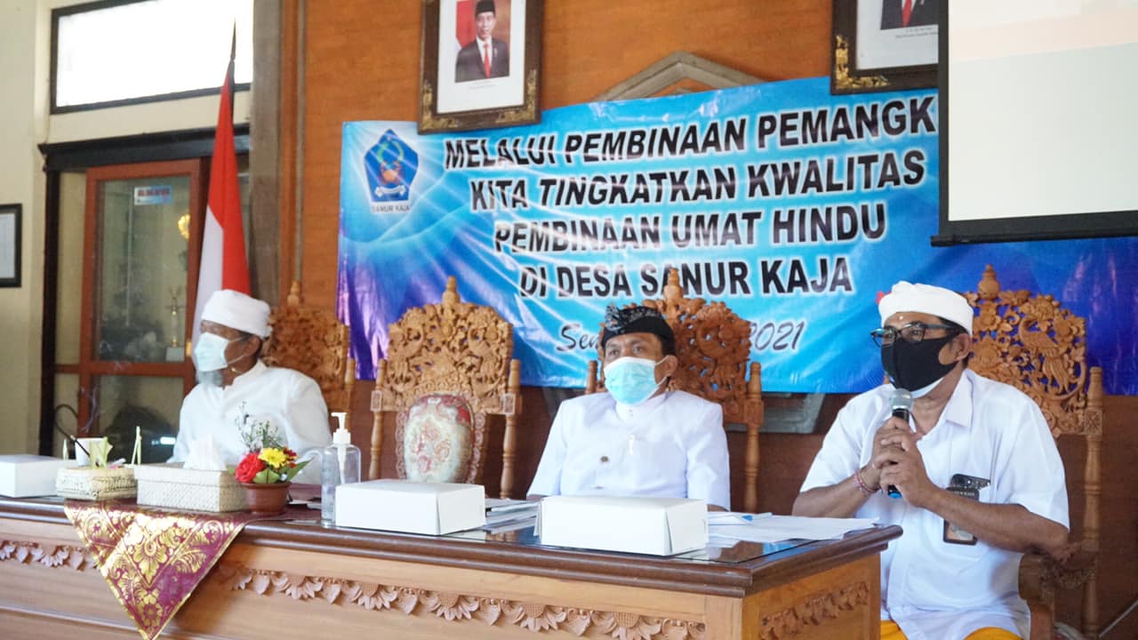 Bimbingan Teknis Pembinaan Pemangku di Desa Sanur Kaja