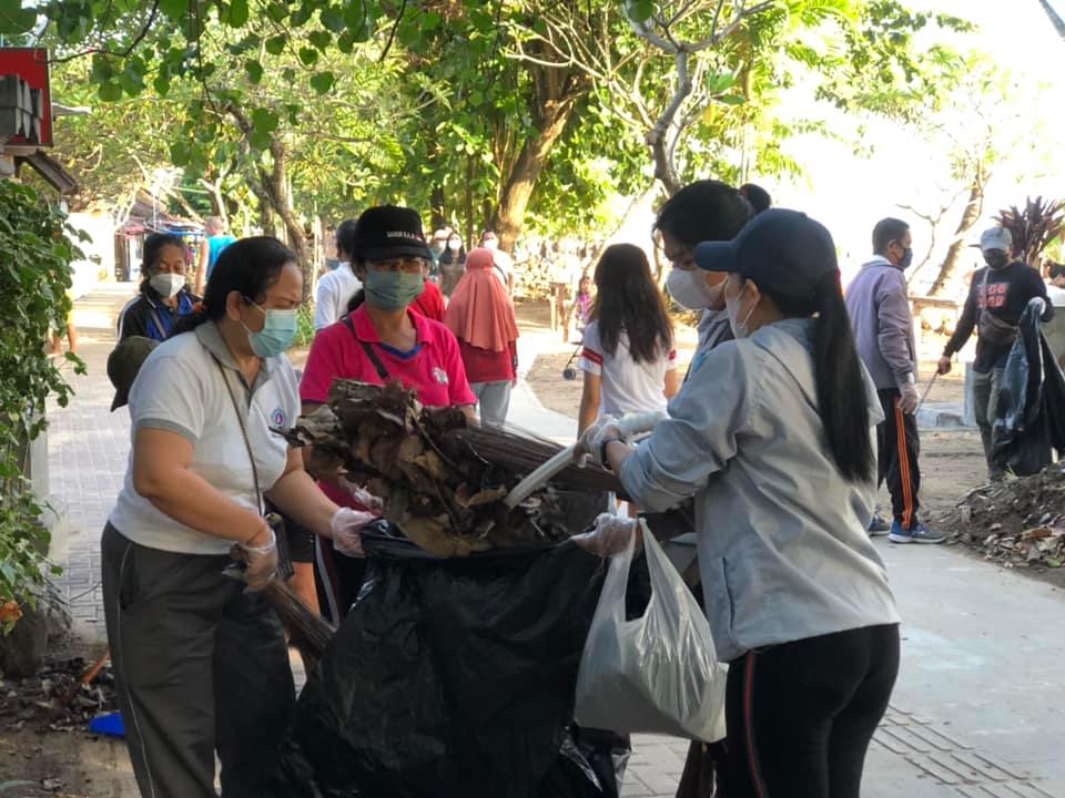 Giat Kerja Bakti (Gotong Royong) serta Pemilahan Sampah dalam rangka memperingati Hari Peduli Sampah Nasional (HPSN)