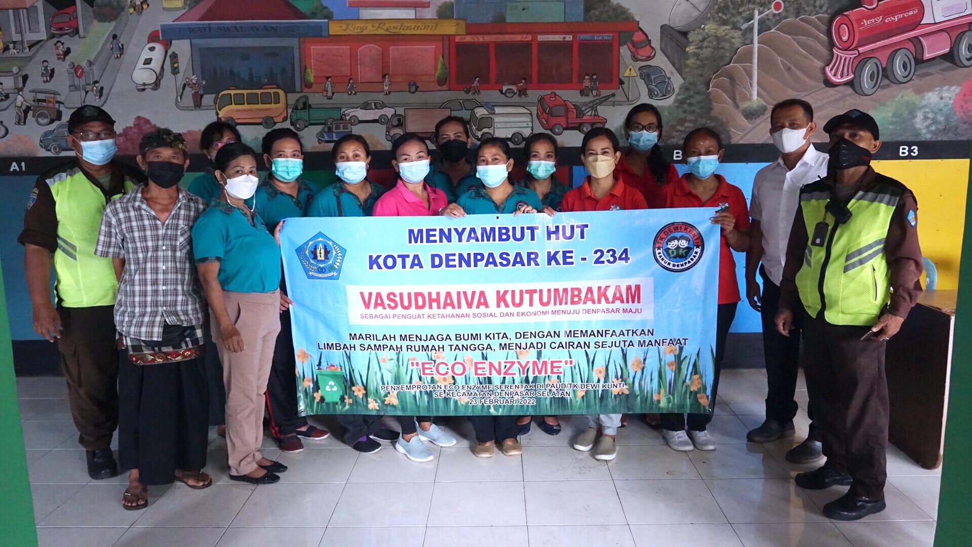 Penyemprotan Eco Enzym Dalam Rangka HUT Kota Denpasar ke 234 di TK Dewi Kunti
