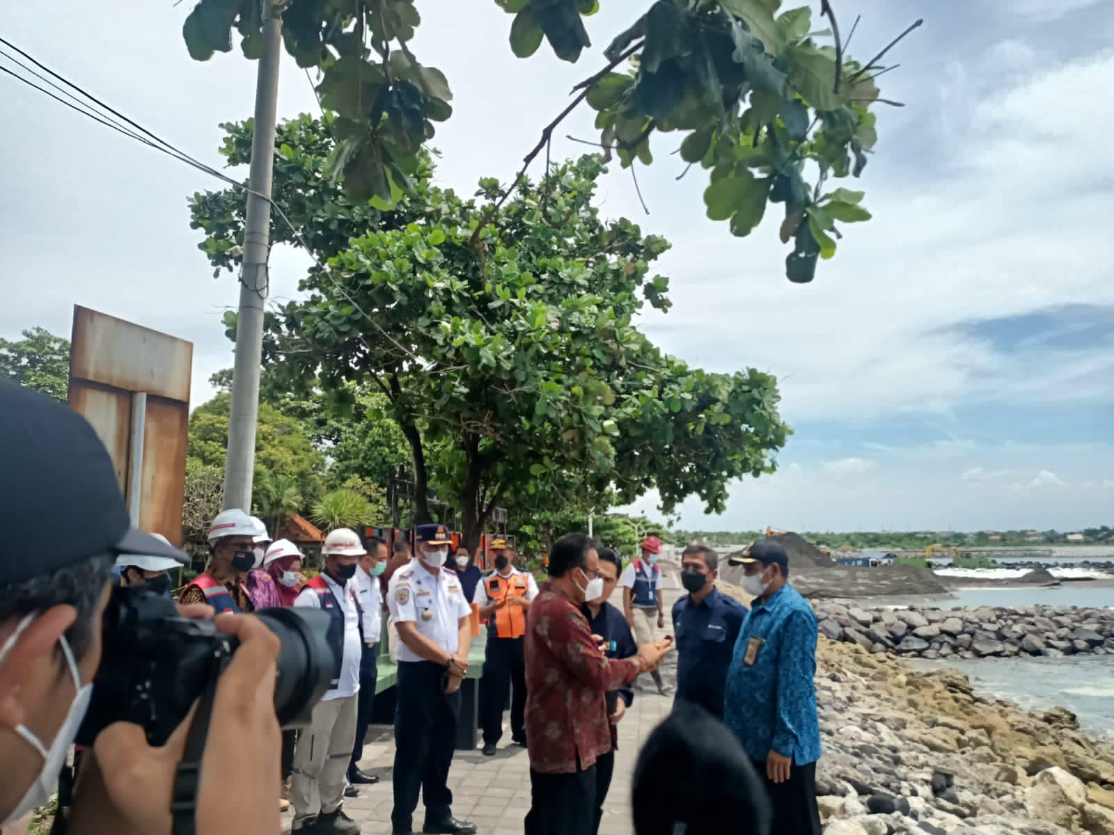 Peninjauan Pembangunan Fasilitas Pelabuhan Sanur sekaligus Peninjauan Jarak Batas Inna Grand Bali Beach dengan Pelabuhan untuk dikembangan lintasan yang terintegrasi dengan Pelabuhan Sanur 