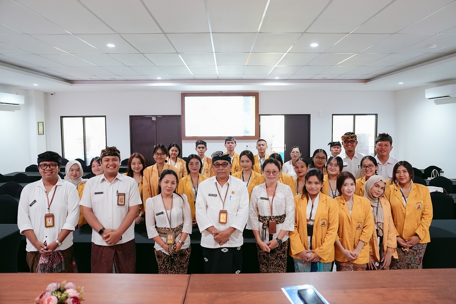 Penerimaan Mahasiswa & Pembahasan Program Kerja Mahasiswa  KKN Undiknas yang akan dilaksanakan di wilayah Desa Sanur Kaja